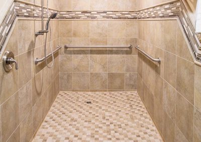 Tiled shower with support bars